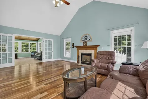 14 Naumkeag Court Litchfield NH 03052