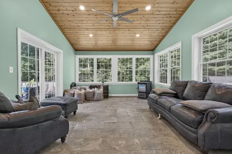 14 Naumkeag Court Litchfield NH 03052