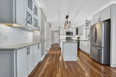 14 Naumkeag Court Litchfield NH 03052