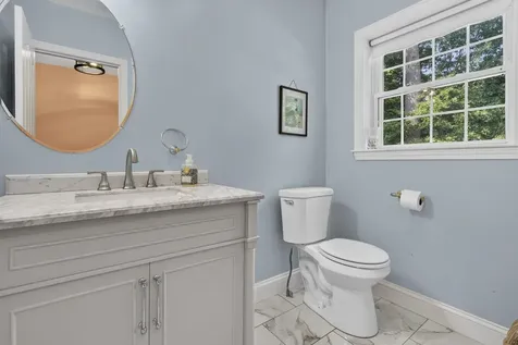 14 Naumkeag Court Litchfield NH 03052