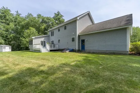 14 Naumkeag Court Litchfield NH 03052
