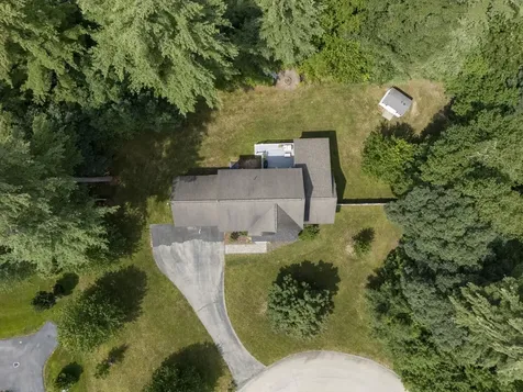 14 Naumkeag Court Litchfield NH 03052