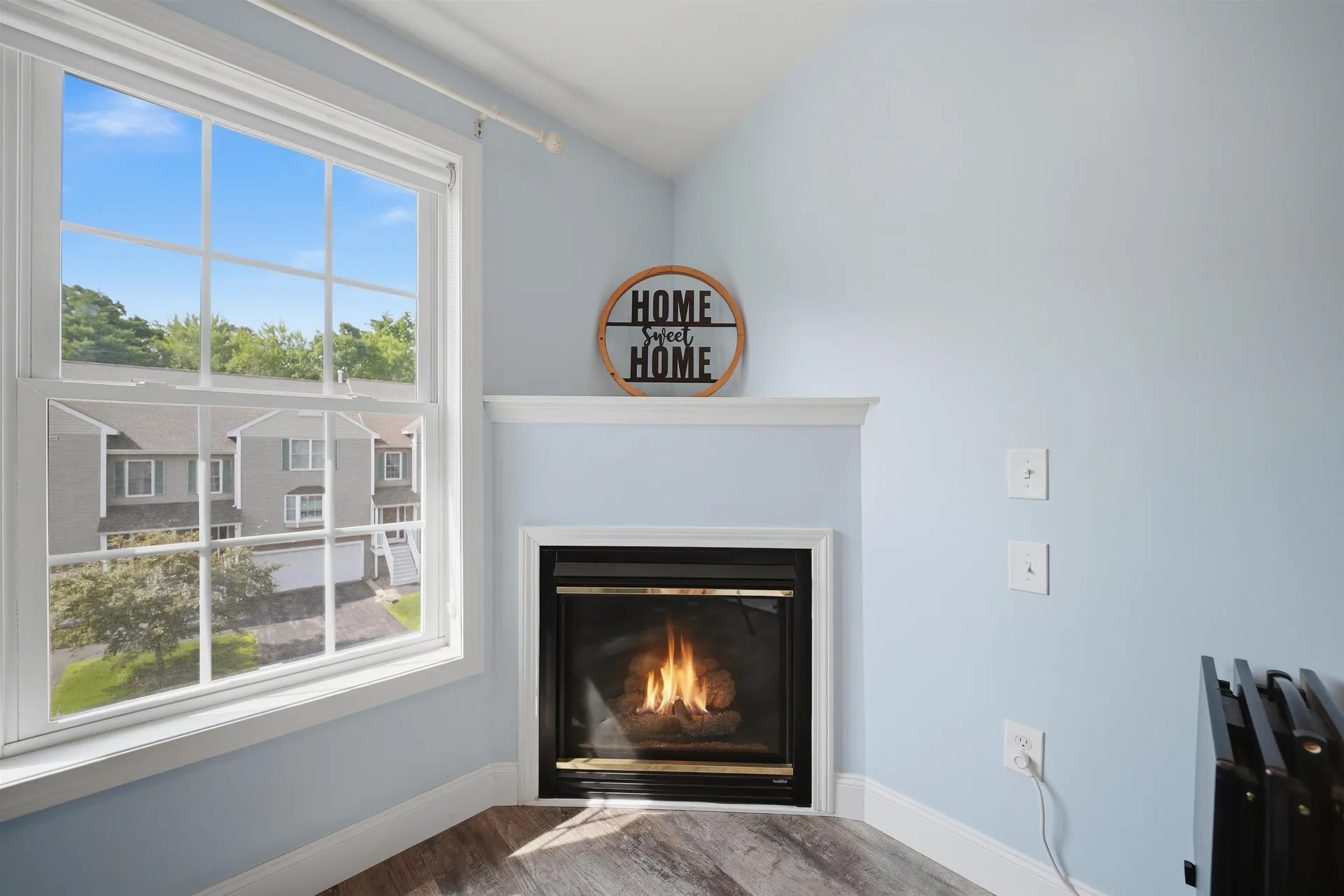 6 Crestview Circle Londonderry NH 03053