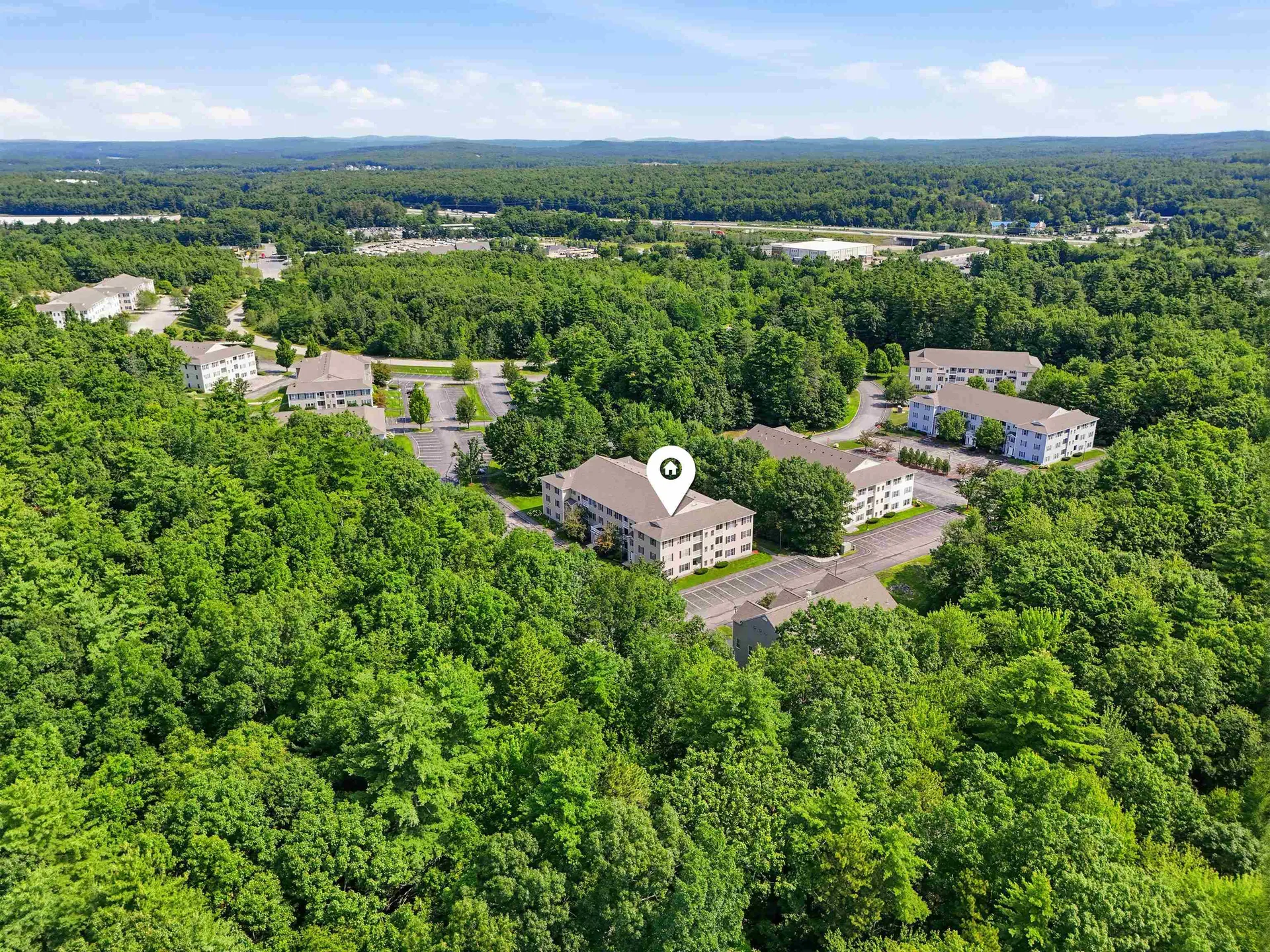 6 Crestview Circle Londonderry NH 03053