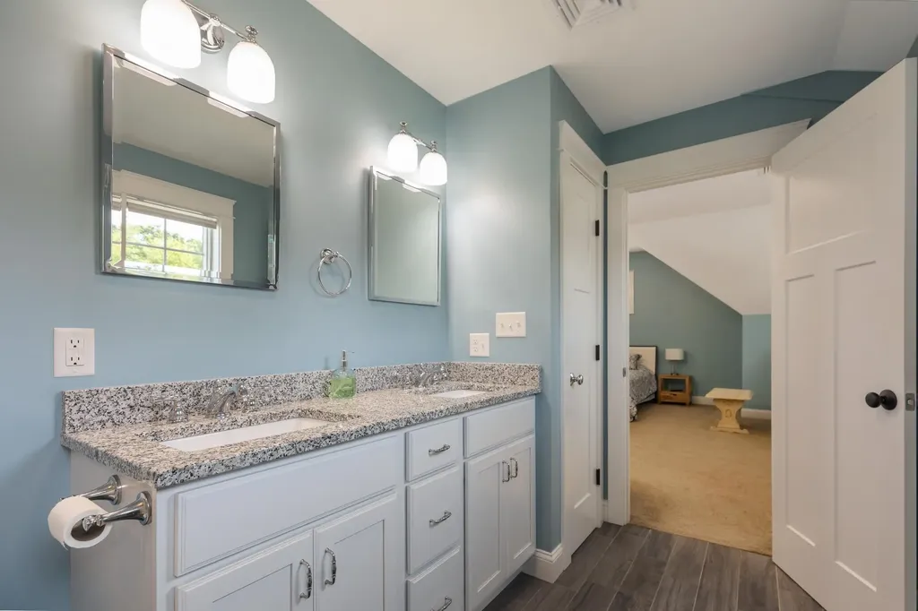50 Laredo Lane Rochester NH 03868-4400