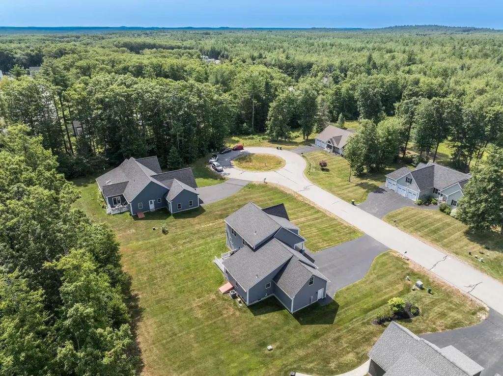 50 Laredo Lane Rochester NH 03868-4400