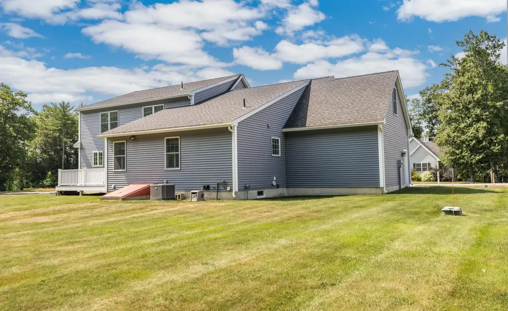 50 Laredo Lane Rochester NH 03868-4400