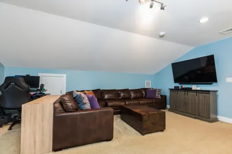 50 Laredo Lane Rochester NH 03868-4400