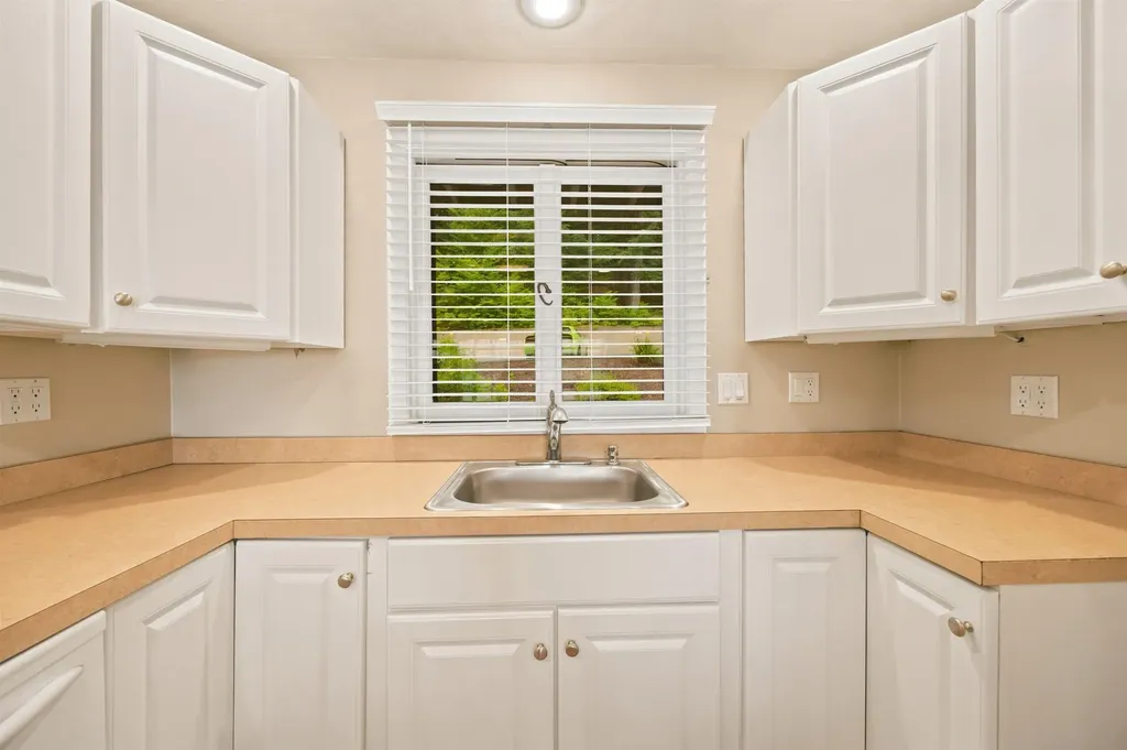 883 Weirs Boulevard Laconia NH 03246