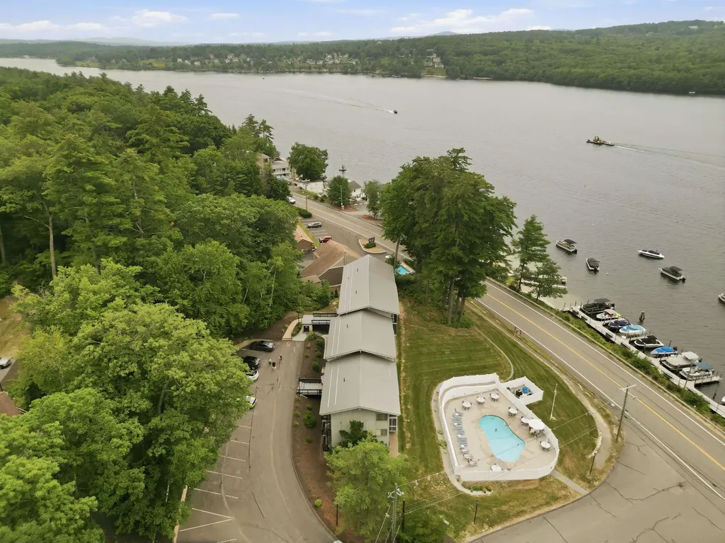 883 Weirs Boulevard Laconia NH 03246