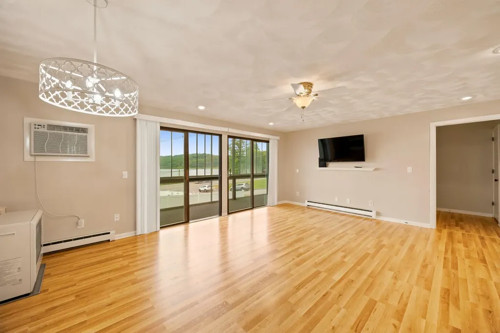 883 Weirs Boulevard Laconia NH 03246