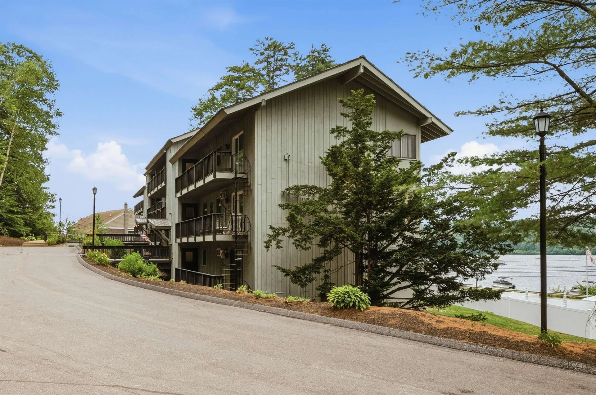 883 Weirs Boulevard Laconia NH 03246