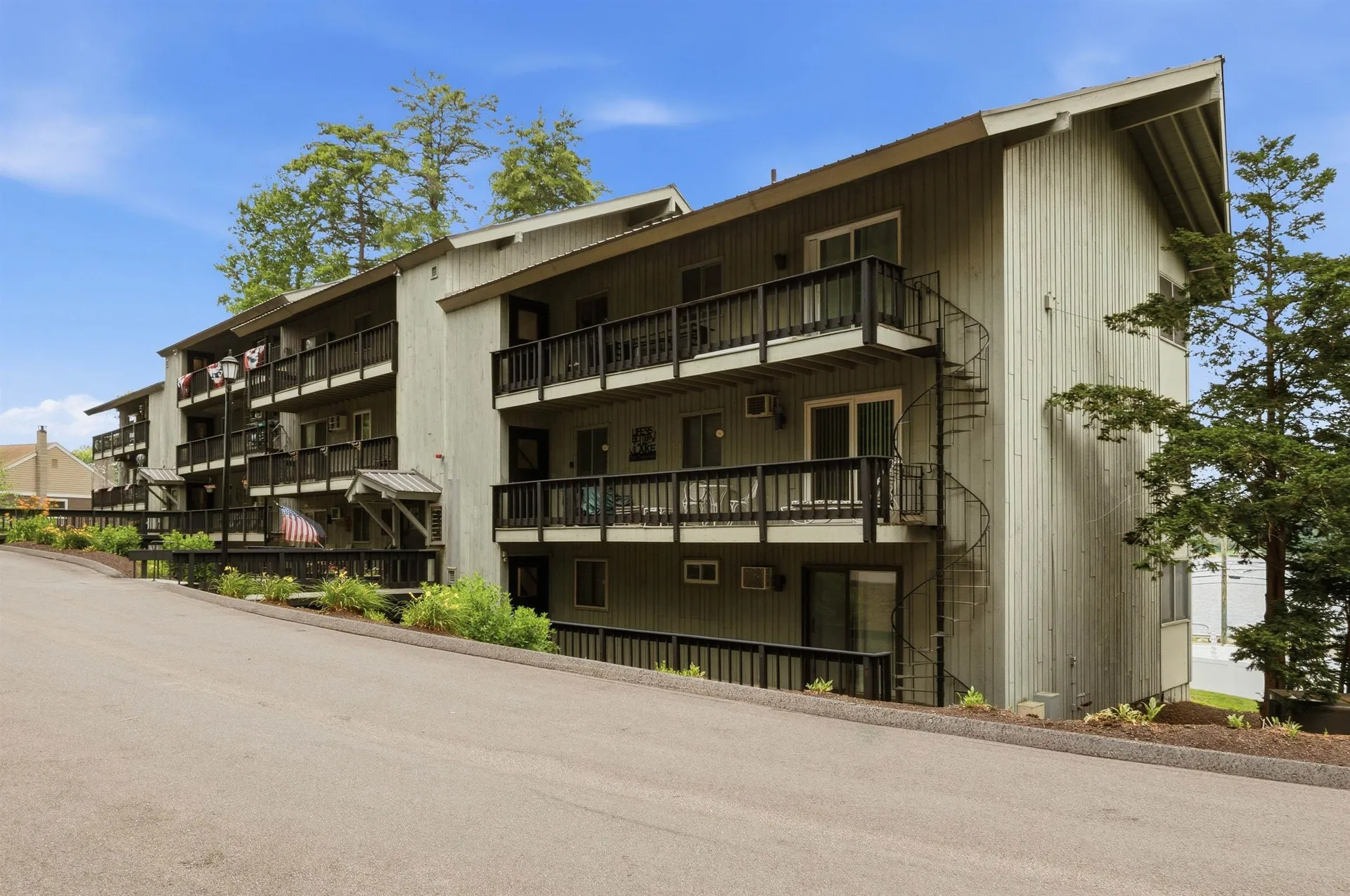 883 Weirs Boulevard Laconia NH 03246