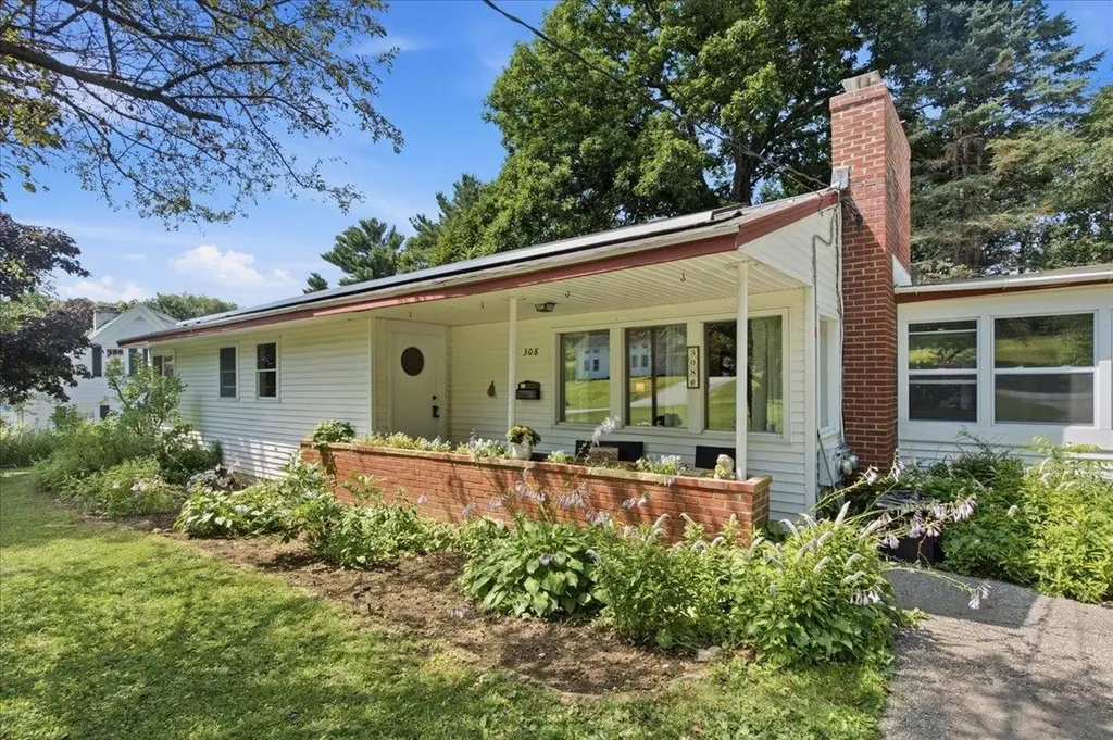 308 Crescent Boulevard Bennington VT 05201