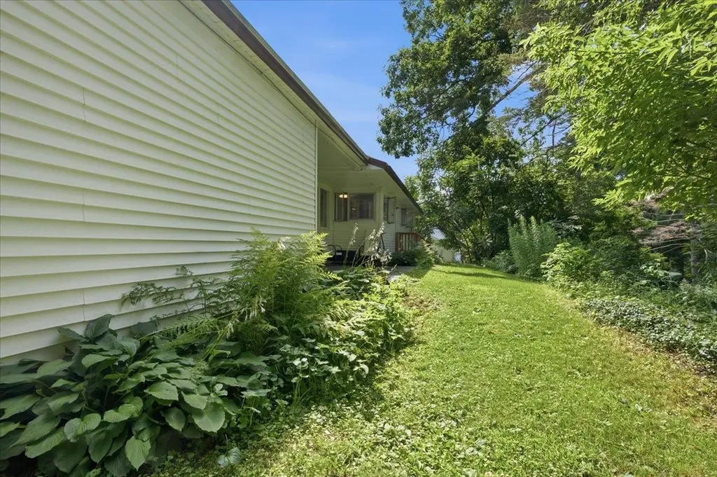 308 Crescent Boulevard Bennington VT 05201