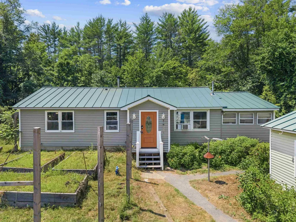 935 Battle Street Webster NH 03303