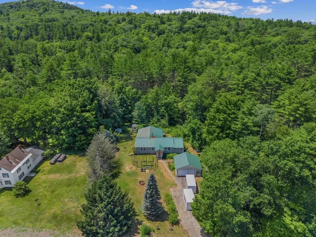 935 Battle Street Webster NH 03303