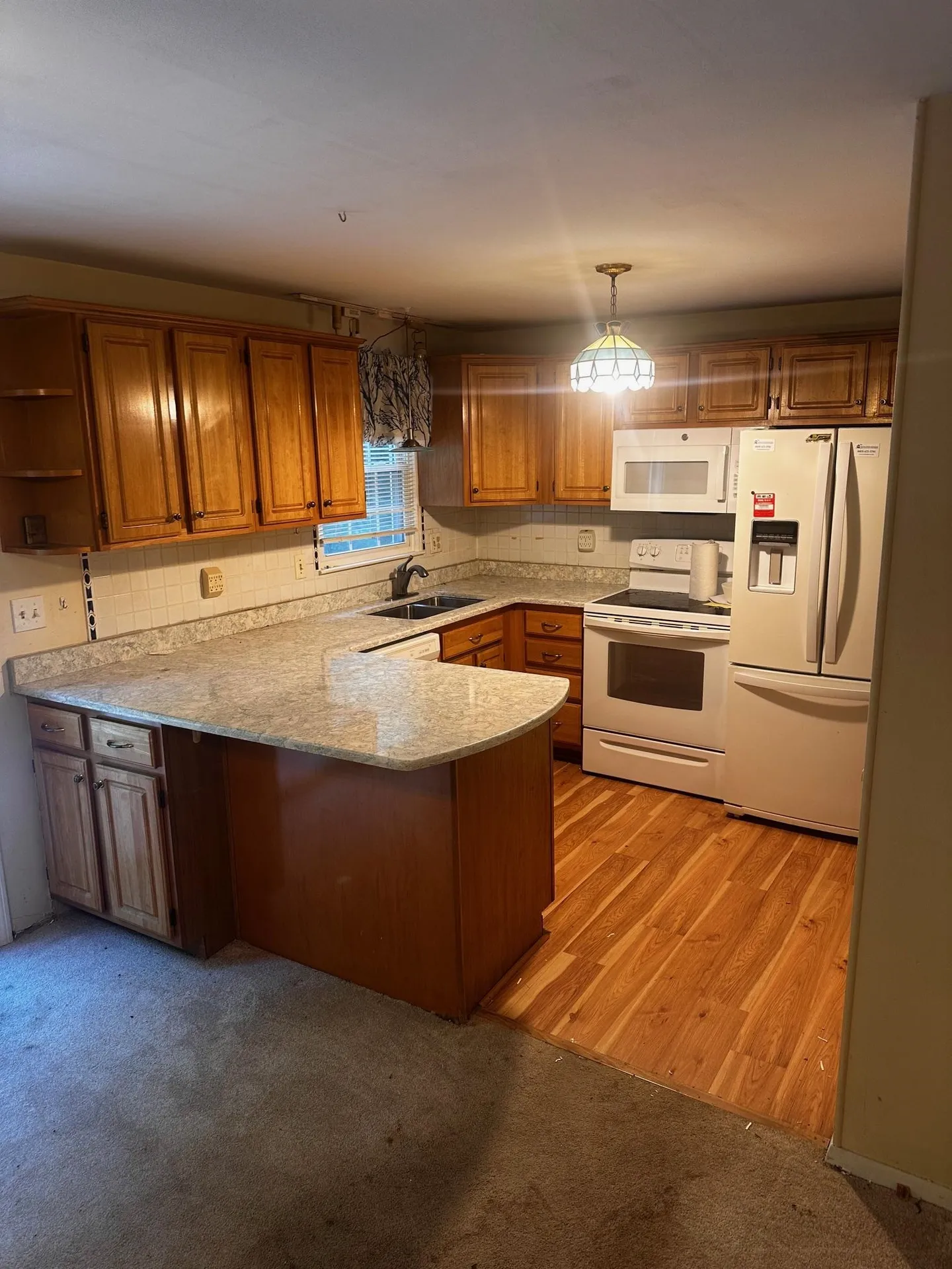49 Oakridge Drive Londonderry NH 03053