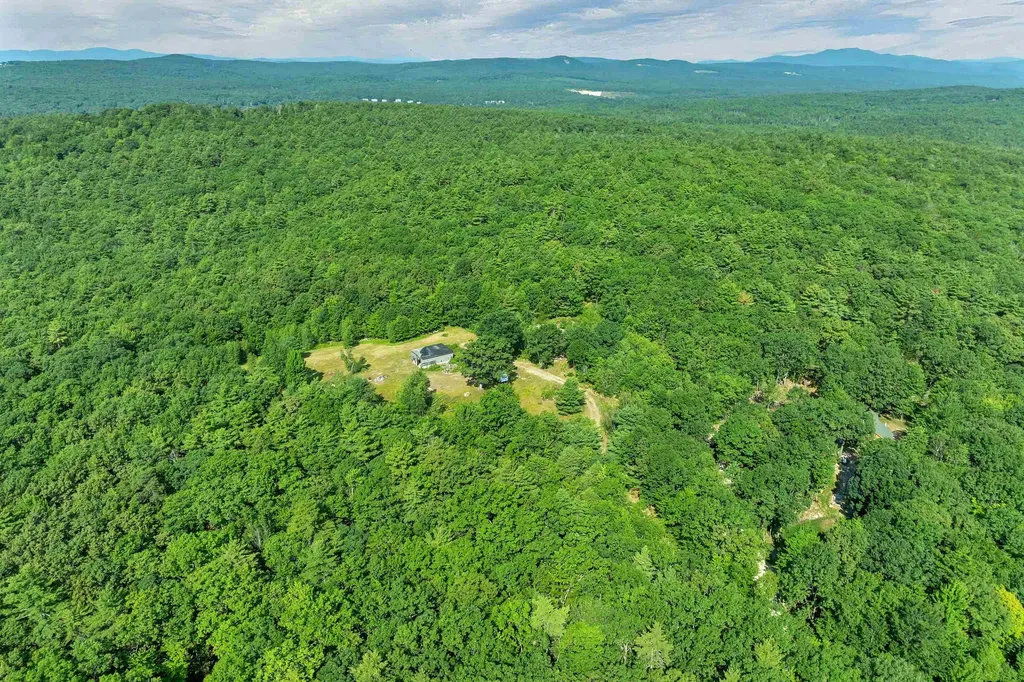 67 Pumpkin Lane Wakefield NH 03872