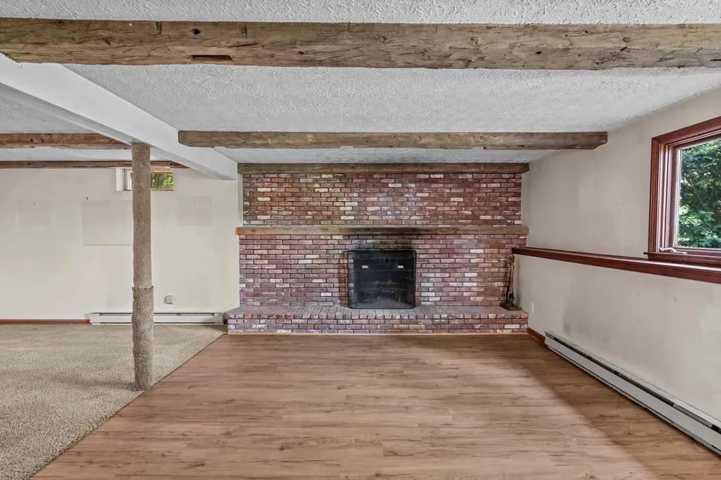 312 Walnut Hill Avenue Manchester NH 03104
