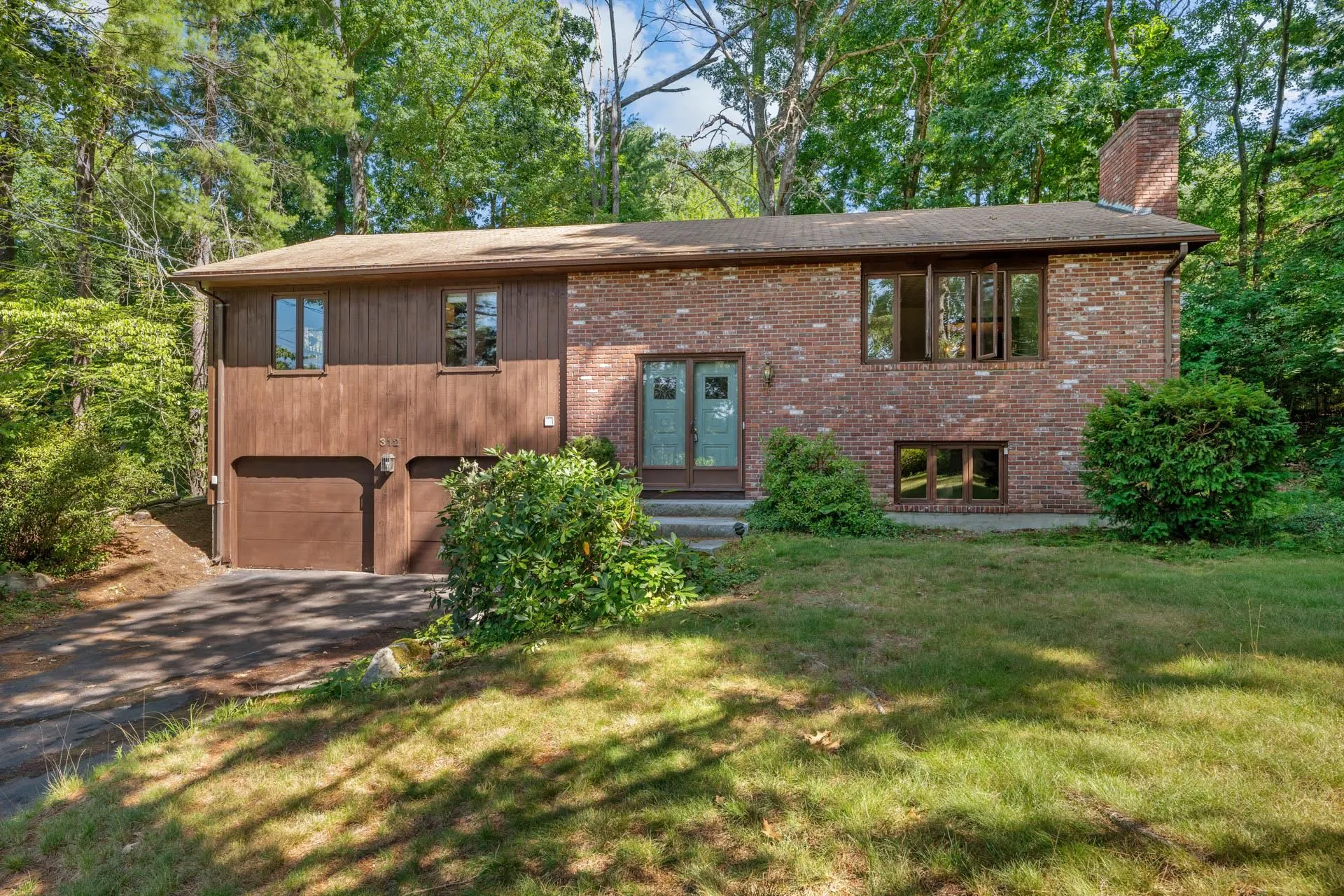 312 Walnut Hill Avenue Manchester NH 03104