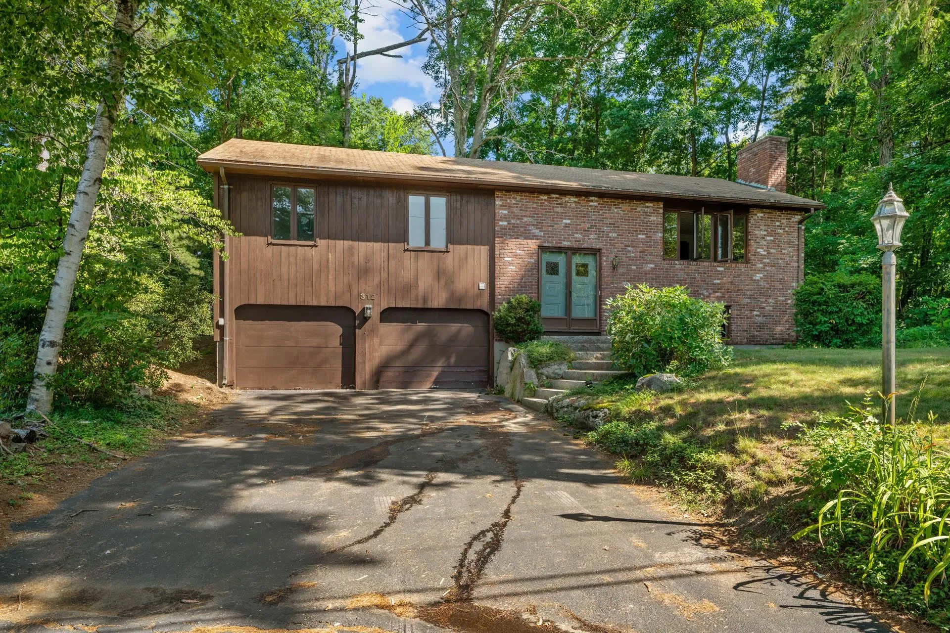 312 Walnut Hill Avenue Manchester NH 03104