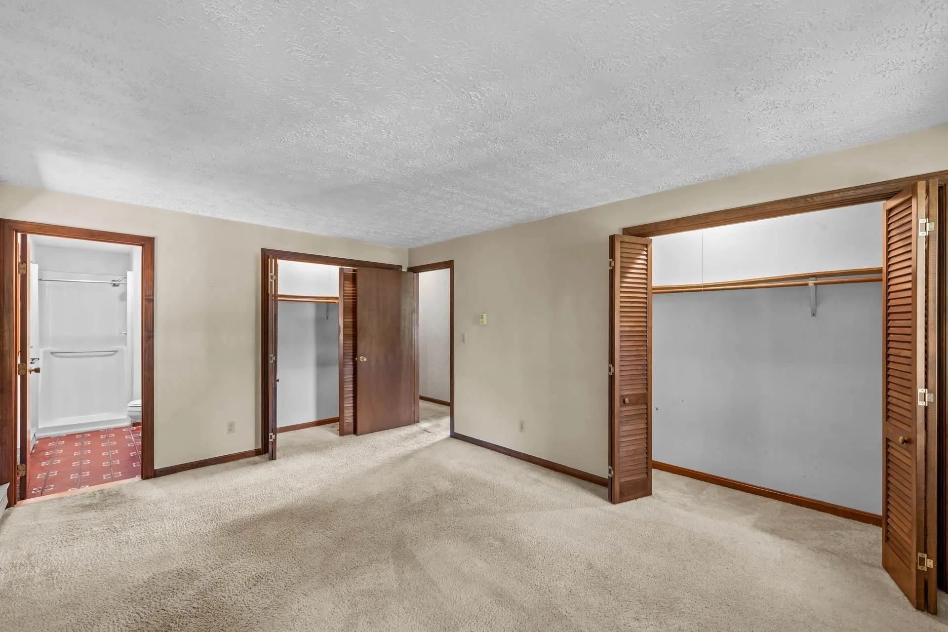 312 Walnut Hill Avenue Manchester NH 03104