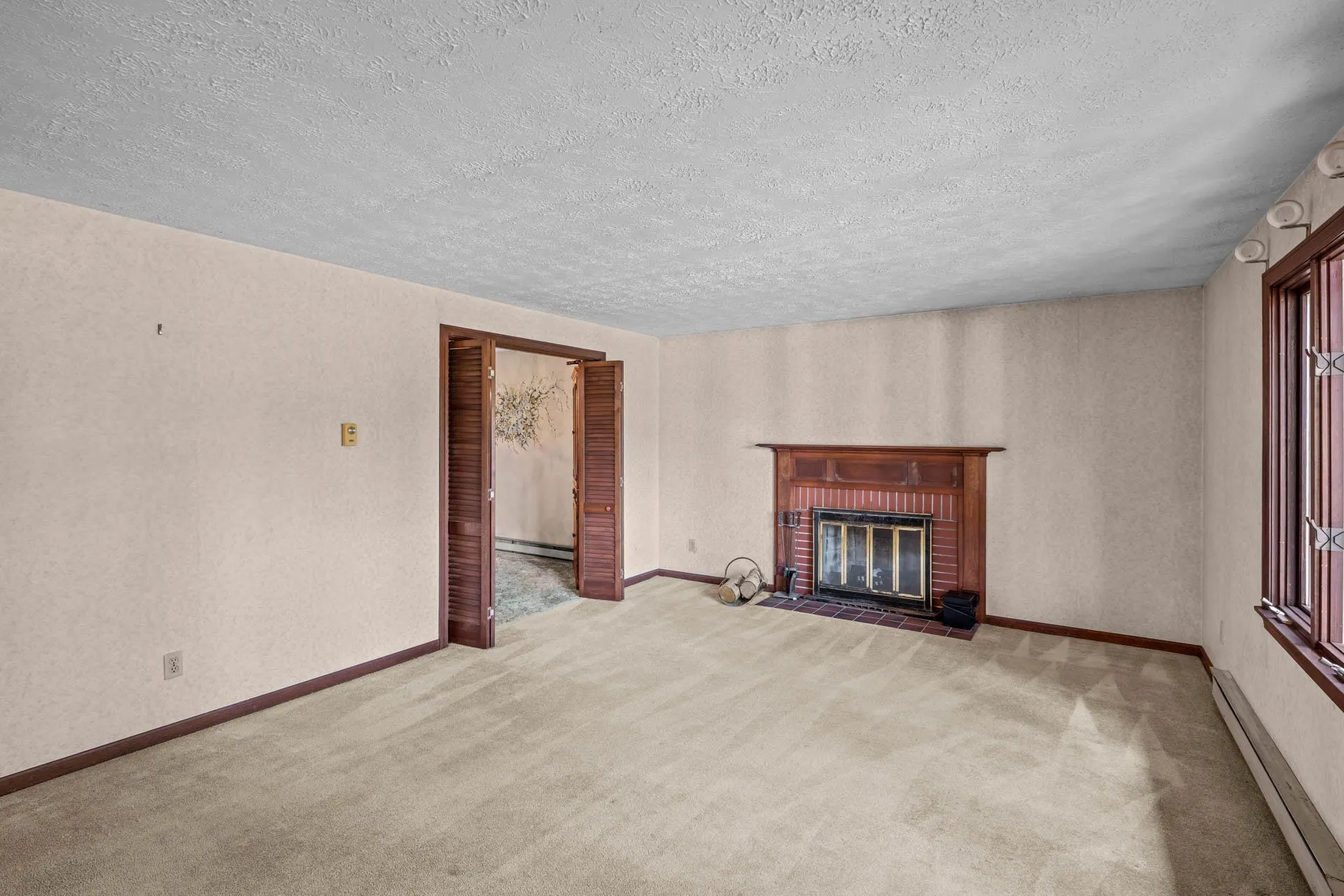 312 Walnut Hill Avenue Manchester NH 03104