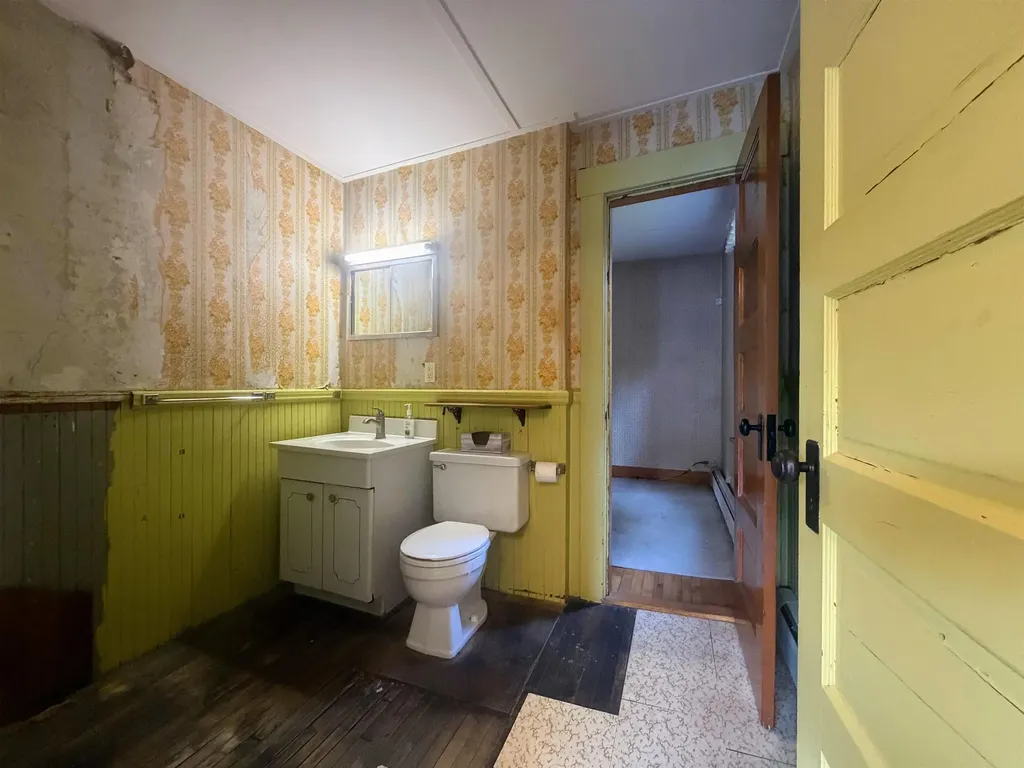 32 Hartness Avenue Springfield VT 05156