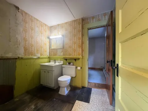 32 Hartness Avenue Springfield VT 05156