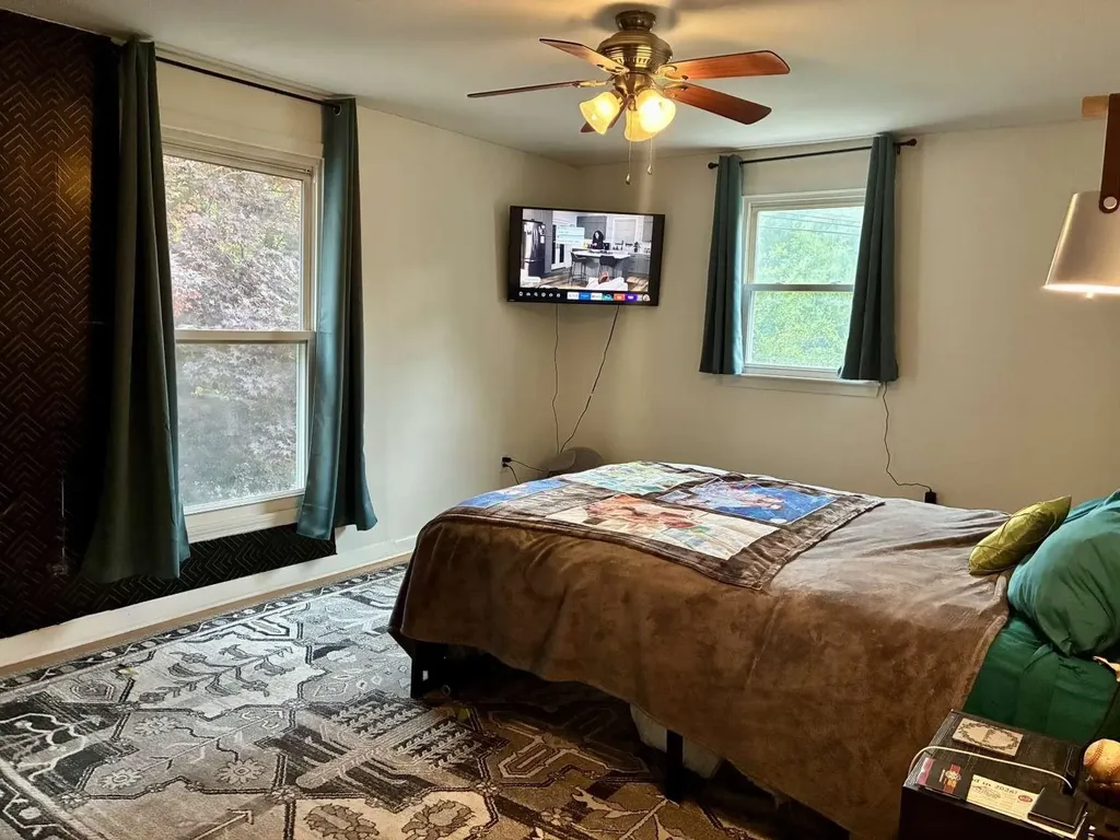 421 Pleasant Street Laconia NH 03246
