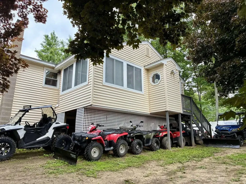421 Pleasant Street Laconia NH 03246