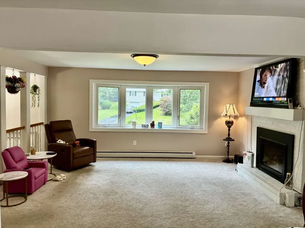 421 Pleasant Street Laconia NH 03246