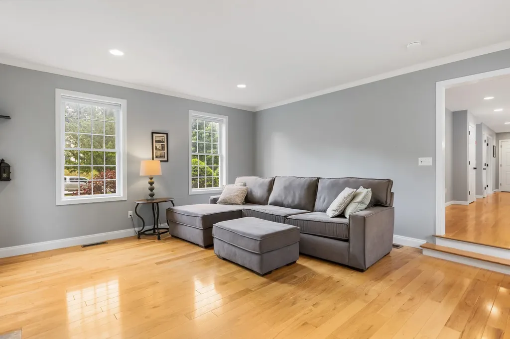24 Thurston Drive Lee NH 03861