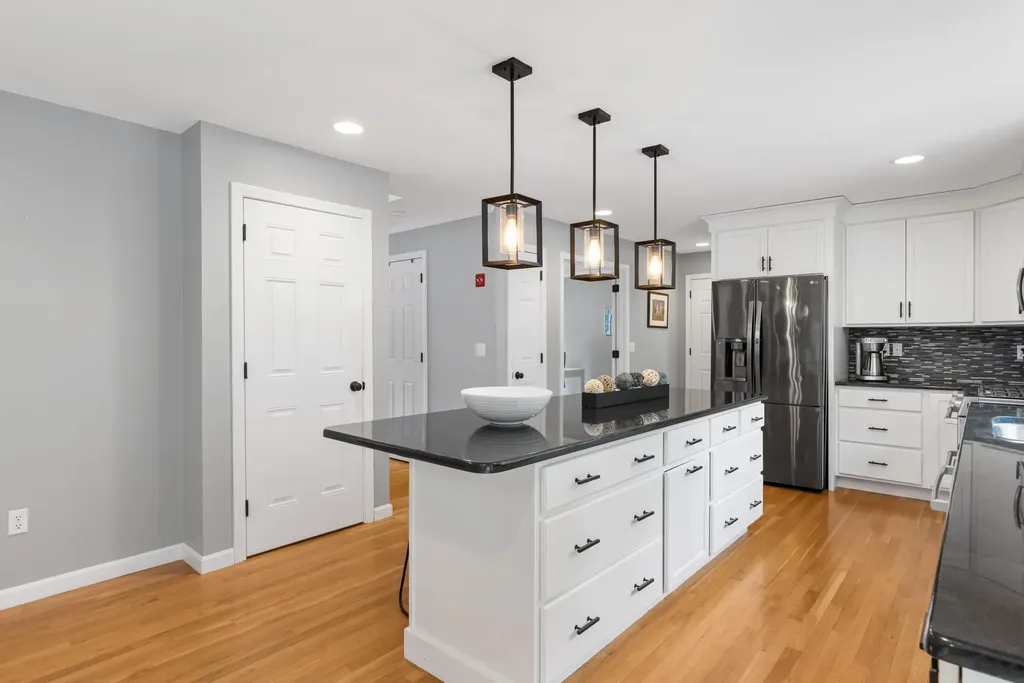 24 Thurston Drive Lee NH 03861