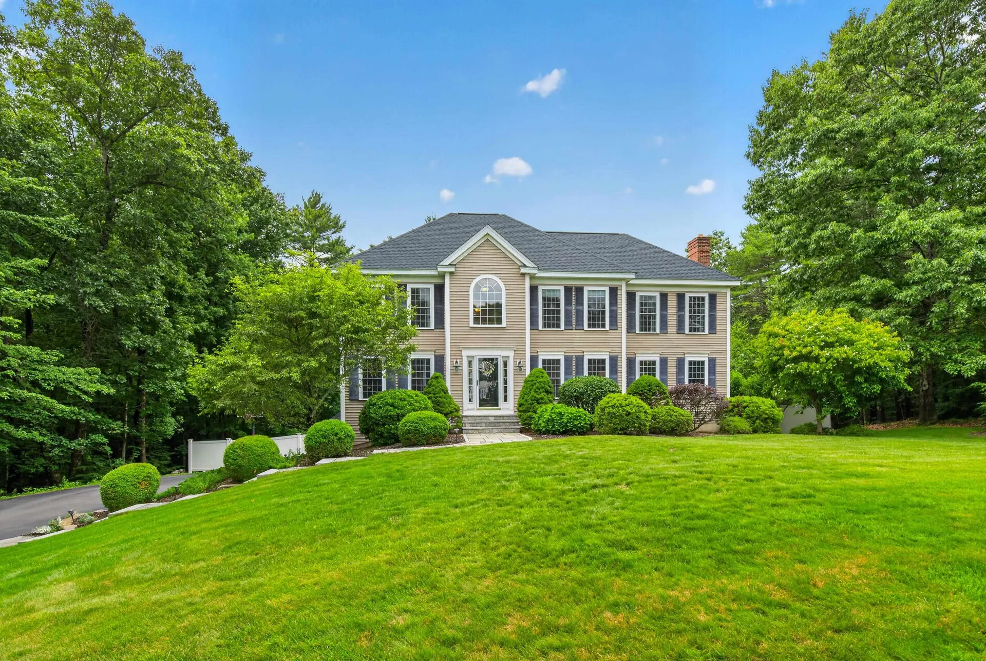 24 Thurston Drive Lee NH 03861
