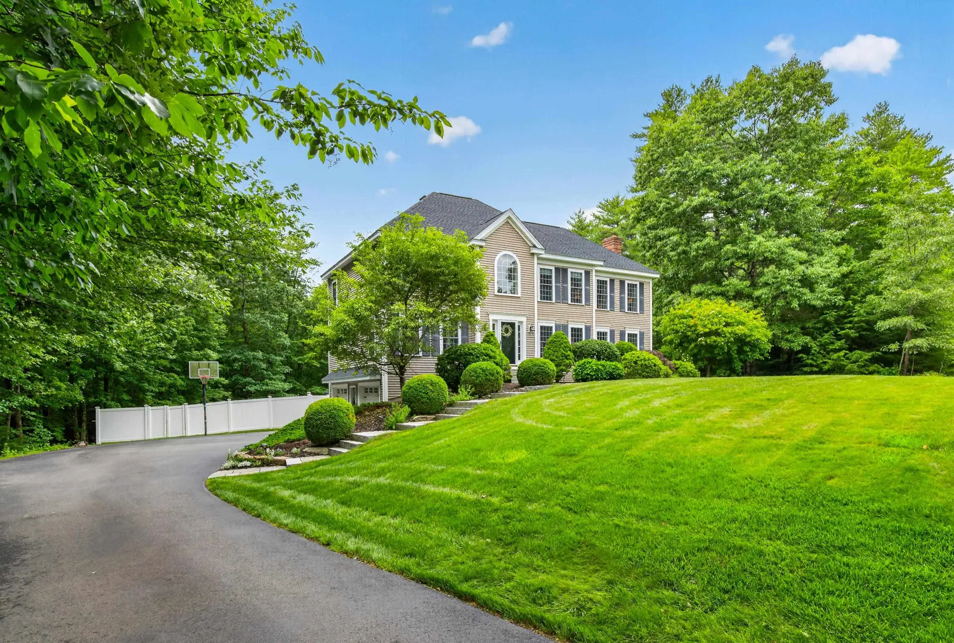 24 Thurston Drive Lee NH 03861