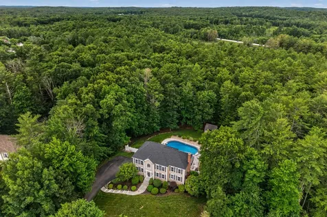 24 Thurston Drive Lee NH 03861