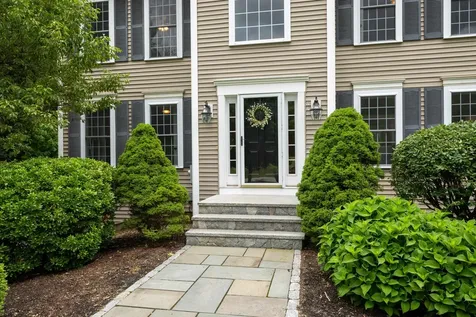 24 Thurston Drive Lee NH 03861