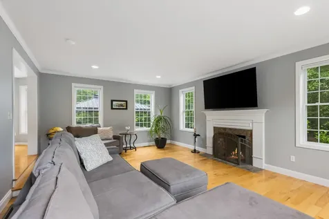 24 Thurston Drive Lee NH 03861