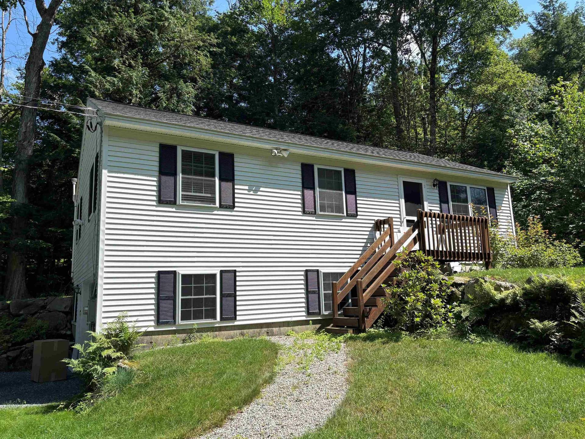 6 Kelley Street Newbury NH 03255