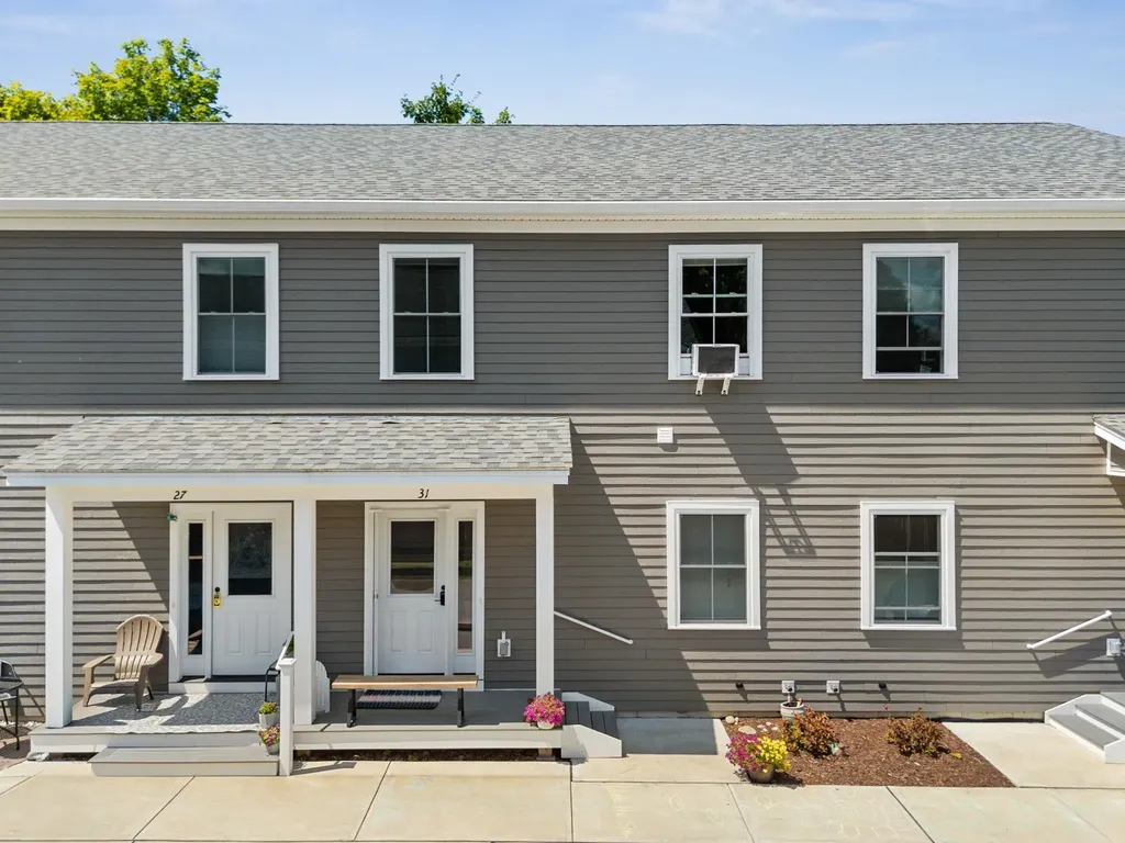 31 Gardner Lane Waterbury VT 05676