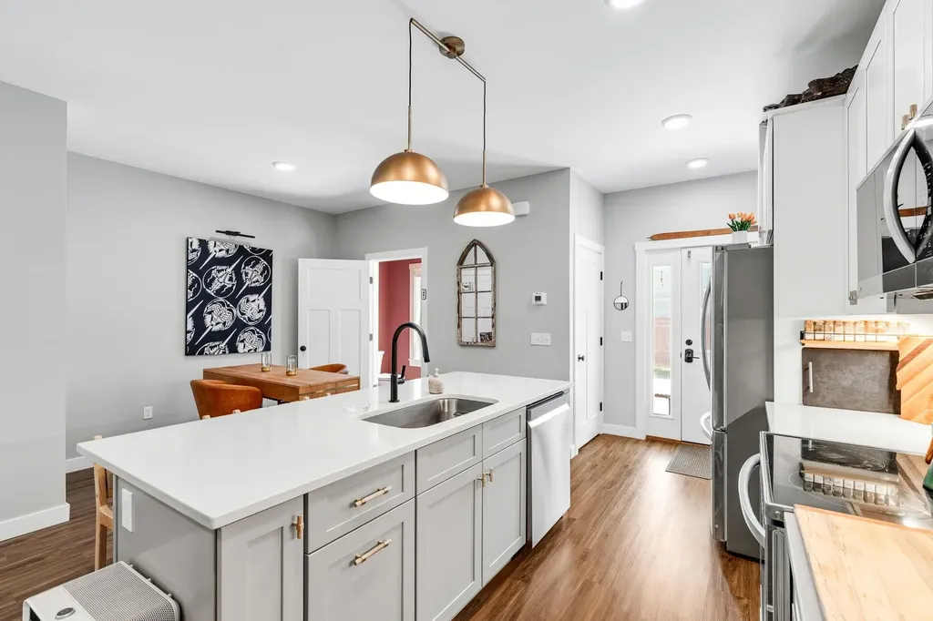 31 Gardner Lane Waterbury VT 05676