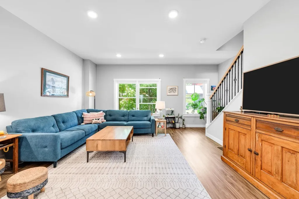 31 Gardner Lane Waterbury VT 05676