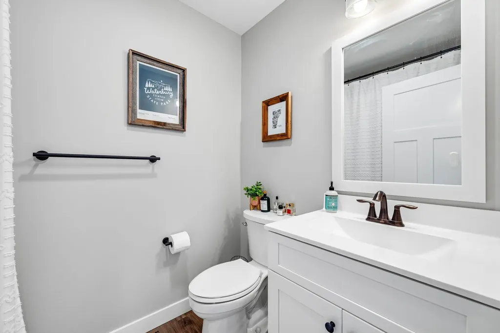 31 Gardner Lane Waterbury VT 05676