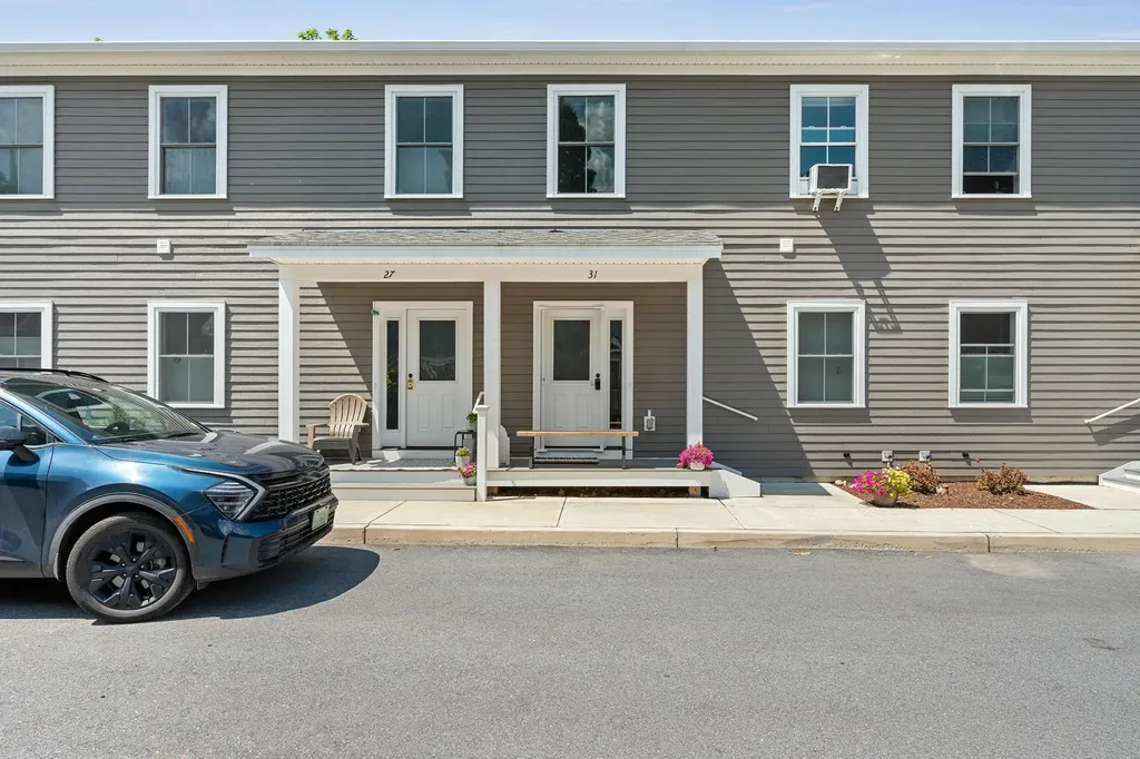 31 Gardner Lane Waterbury VT 05676