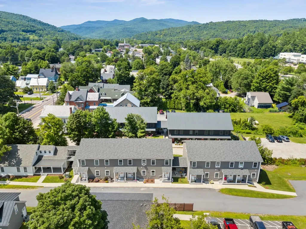 31 Gardner Lane Waterbury VT 05676
