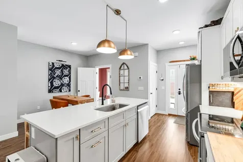 31 Gardner Lane Waterbury VT 05676