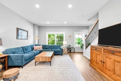 31 Gardner Lane Waterbury VT 05676