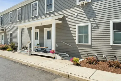 31 Gardner Lane Waterbury VT 05676